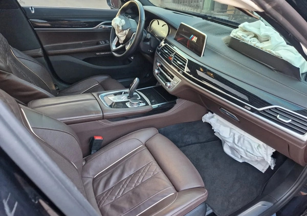 BMW Seria 7 cena 90900 przebieg: 154000, rok produkcji 2017 z Łosice małe 232